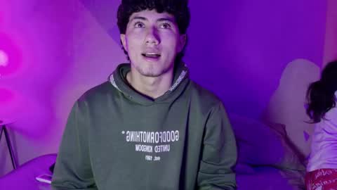 laura_and_kevin online show from September 2025 02:07:02 PM