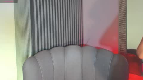 Laura online show from October 2025 11:31:01 AM