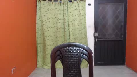 CALL ME LOVE  LAURA online show from January 2025 06:41:01 AM