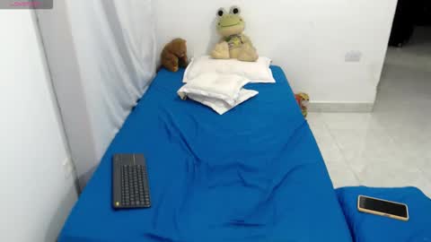 laura_foxx2379 online show from May 2026 01:23:02 AM