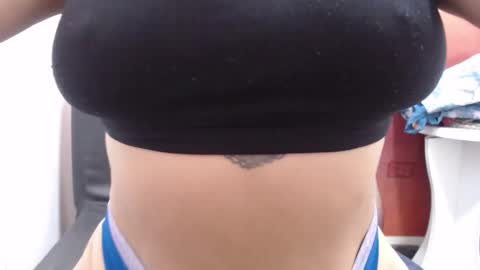  Laura  online show from October 2025 01:43:02 PM