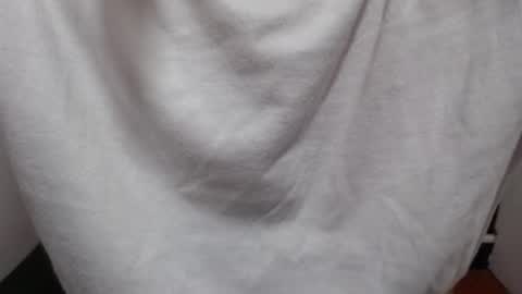  Laura  online show from April 2026 09:15:01 PM