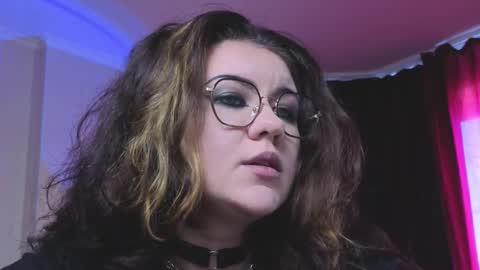 Snapshot of laura_karamazov chatting on October 2025 12:14:02 PM Miss Laura online show from October 2025 12:14:02 PM