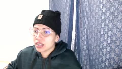 Snapshot of laura_marlyn chatting on December 2024 10:56:01 PM LARA online show from December 2024 10:56:01 PM