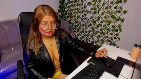 laura_marttin online show from July 2026 02:39:01 AM