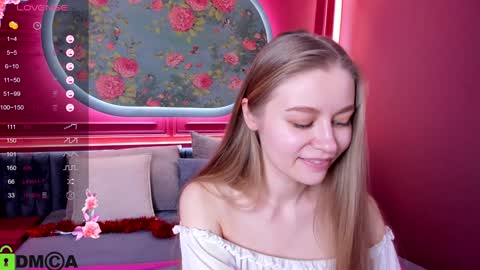 Laura online show from December 2024 04:19:01 PM