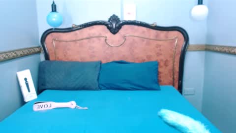 Laura online show from February 2025 02:26:01 AM