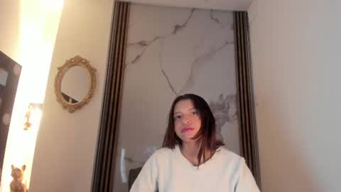 Snapshot of laura_serena chatting on June 2026 11:23:02 AM laura_serena online show from June 2026 11:23:02 AM