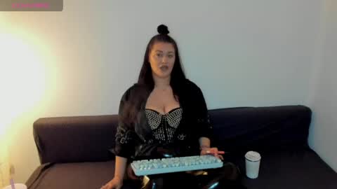 Laura online show from March 2026 08:03:01 PM
