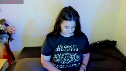 Laura online show from June 2026 10:01:02 PM