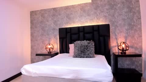 laura online show from January 2025 02:11:01 PM