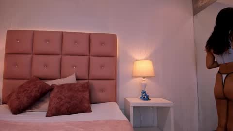 laura online show from March 2025 02:40:02 PM