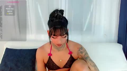 Laura online show from May 2026 05:27:02 AM