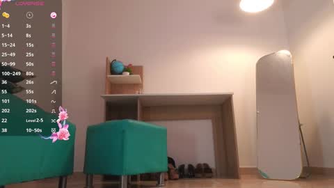 Snapshot of laura_zans_ chatting on March 2025 03:18:02 PM Laura Zans I am sensual goddes and i was born for loveworshipping and enjoyment. online show from March 2025 03:18:02 PM