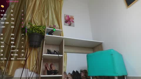 Laura Zans   I am sensual goddes and i was born for loveworshipping and enjoyment. online show from April 2026 08:37:02 AM