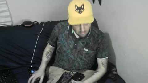 lauradecuada2 online show from April 2026 07:35:01 AM