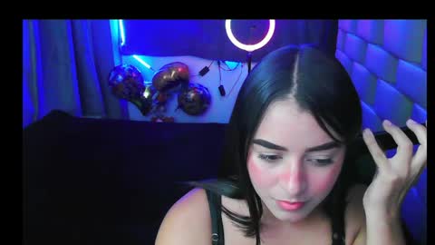 lauradiorsx__x online show from April 2026 09:28:02 PM