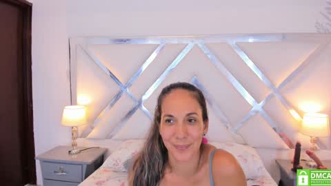 Laura online show from December 2024 03:25:02 PM