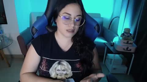 laura online show from December 2024 12:18:01 AM