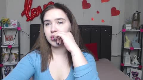 LauraHlot online show from February 2025 06:11:01 PM