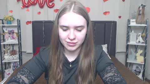 LauraHlot online show from May 2026 05:45:02 PM