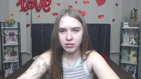 LauraHlot online show from May 2026 06:08:01 AM