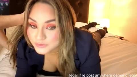 Snapshot of lauralei_01 chatting on September 2025 03:05:01 AM Laura and Phillipe SEE YOU AGAIN ON JANUARY 12 2025 HAPPY NEW YEAR online show from September 2025 03:05:01 AM