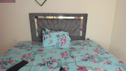 Snapshot of laurasofia01 chatting on November 2025 02:02:01 AM laurasofia01 online show from November 2025 02:02:01 AM