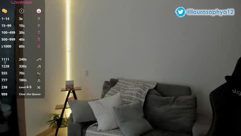 Snapshot of laurasophya chatting on November 2025 07:29:02 PM Laura online show from November 2025 07:29:02 PM