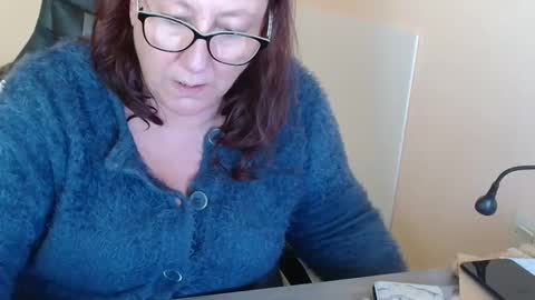 laureanne online show from February 2025 03:41:02 PM