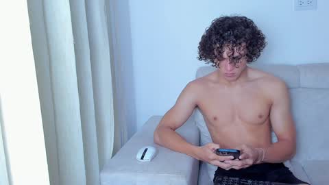 Laureent online show from January 2025 11:15:02 AM