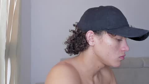 Laureent online show from January 2025 06:28:02 PM