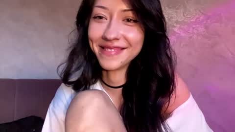 laurelimaino online show from July 2026 05:02:01 PM