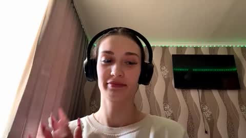 laurelwilliamston online show from March 2026 01:17:01 PM