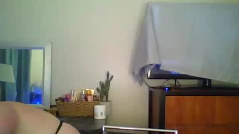 Snapshot of lauren3487 chatting on September 2025 09:23:02 AM Lauren online show from September 2025 09:23:02 AM