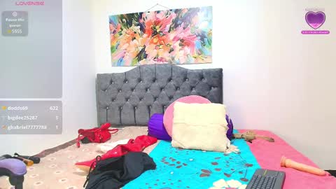 Snapshot of lauren_59 chatting on February 2025 10:19:02 PM Lauren online show from February 2025 10:19:02 PM