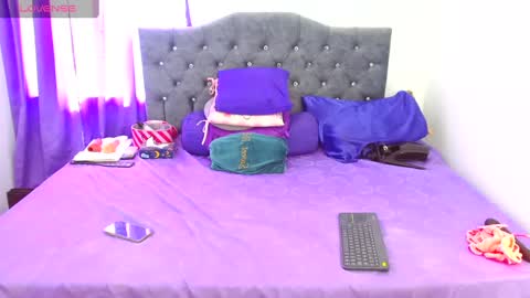 Snapshot of lauren_59 chatting on September 2025 09:04:02 PM Lauren online show from September 2025 09:04:02 PM