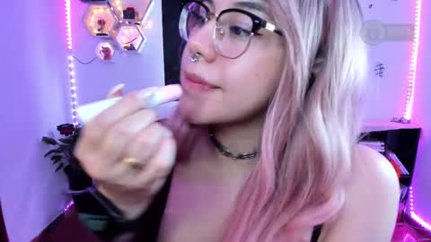 Snapshot of lauren_afrodita chatting on March 2025 01:29:02 PM Im Lauren independent model online show from March 2025 01:29:02 PM