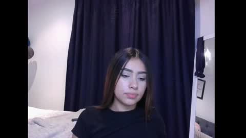 Snapshot of lauren_clauz chatting on November 2025 12:00:02 AM Lauren Clauz online show from November 2025 12:00:02 AM