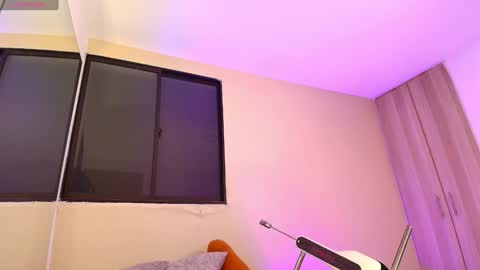    1      online show from December 2024 02:34:02 AM