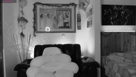 Lauren online show from December 2024 10:32:01 PM