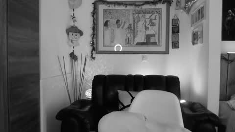 Lauren online show from December 2024 03:35:01 PM