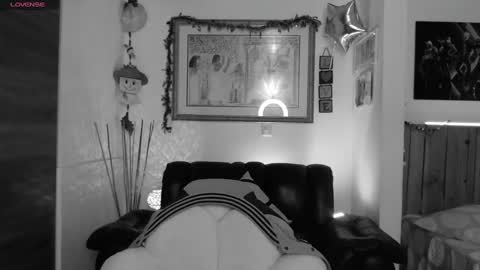 Lauren online show from January 2025 03:49:02 AM