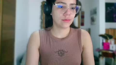 Lauren online show from May 2026 03:21:02 PM