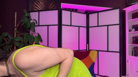 Lauren Brite online show from November 2025 05:07:01 AM