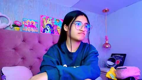 Snapshot of laurenelovex chatting on January 2026 03:32:01 AM Laurene online show from January 2026 03:32:01 AM