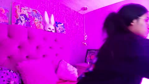 Snapshot of laurenelovex chatting on February 2026 04:11:01 AM Laurene online show from February 2026 04:11:01 AM