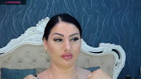 Laura online show from January 2025 08:31:01 AM