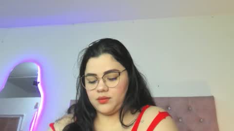 laurenlaine online show from February 2026 11:49:01 AM