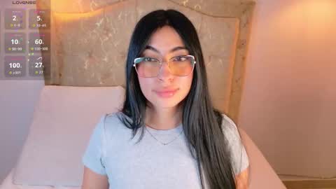 laurenn_smitth online show from February 2026 01:40:01 PM